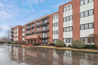 2086 Saint Johns Avenue #402, Highland Park, IL 60035 - Photo 1