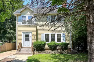 831 W Galena Blvd, Aurora, IL 60506 - Photo 1