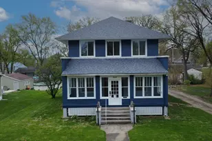 504 E Jones St, Milford, IL 60953 - Photo 1