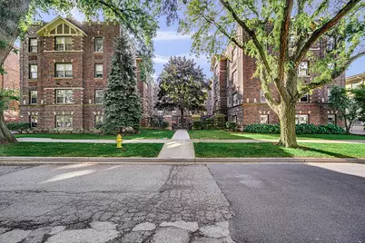 28 6th Avenue #GC, La Grange, IL 60525 - Photo 1