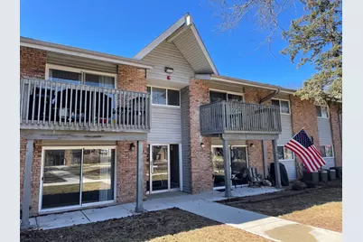 16W625 Mockingbird Lane #105, Willowbrook, IL 60527 - Photo 1