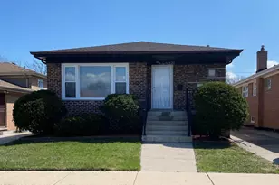 621 Paxton Ave, Calumet City, IL 60409 - Photo 1