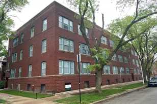 2250 W Berteau Ave, Chicago, IL 60618 - Photo 1