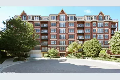 255 E Liberty Drive #601, Wheaton, IL 60187 - Photo 1