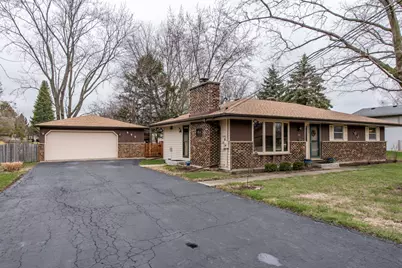 220 Holdridge Avenue, Winthrop Harbor, IL 60096 - Photo 1