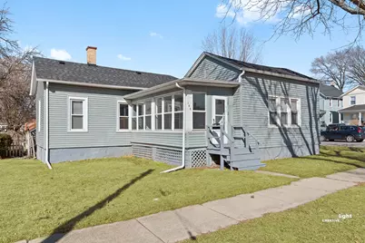 742 E Downer Place, Aurora, IL 60505 - Photo 1