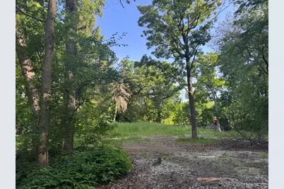 1302 N Green Bay Road, Lake Forest, IL 60045 - Photo 1