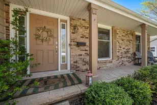 1128 Elizabeth Ave, Naperville, IL 60540 - Photo 1