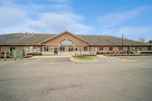 2214 Huntington Dr N, Algonquin, IL 60102 - Photo 1