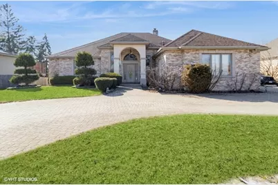 4N240 7th Avenue, Addison, IL 60101 - Photo 1