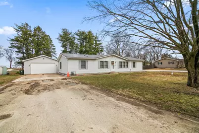 224 W Seneca Street, Bonfield, IL 60913 - Photo 1