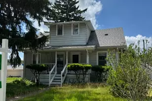 832 Fulton Ave, Winthrop Harbor, IL 60096 - Photo 1