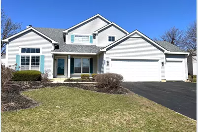 677 Larch Drive, Carol Stream, IL 60188 - Photo 1