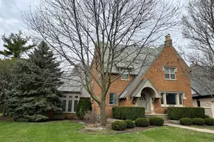 182 S Kenmore Ave, Elmhurst, IL 60126 - Photo 1