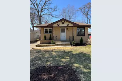 808 Kirkwood Avenue, Winthrop Harbor, IL 60096 - Photo 1