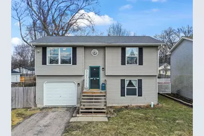 117 N Greenfield Avenue, Crystal Lake, IL 60014 - Photo 1