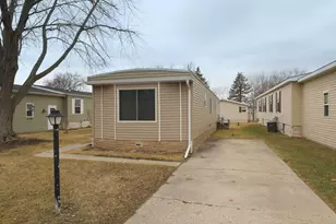 240 Fox Ln, Belvidere, IL 61008 - Photo 1