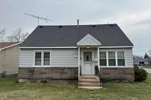 7400 W 113th Pl, Worth, IL 60482 - Photo 1