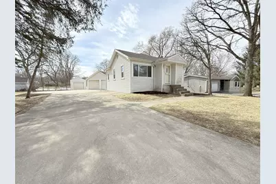 1413 South Street, Crystal Lake, IL 60014 - Photo 1