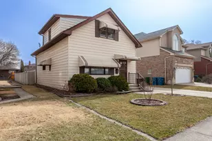 9931 Menard Ave, Oak Lawn, IL 60453 - Photo 1