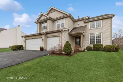 88 Hackney Lane, Lindenhurst, IL 60046 - Photo 1