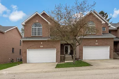 70 N Leslie Lane, Palatine, IL 60067 - Photo 1