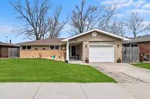 472 Lakewood Blvd, Park Forest, IL 60466 - Photo 1