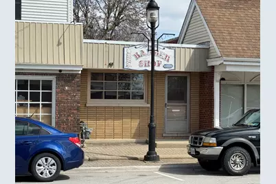 221 N Walnut Street, Itasca, IL 60143 - Photo 1