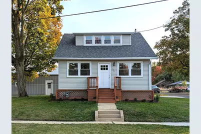 124 W Middle Street, Franklin Grove, IL 61031 - Photo 1