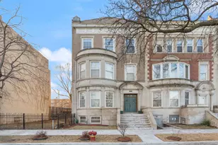 3816 S King Dr, Chicago, IL 60653 - Photo 1