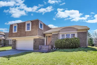 517 Cobblestone Lane, Buffalo Grove, IL 60089 - Photo 1