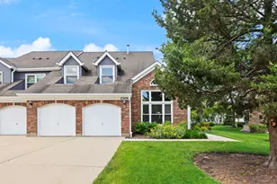 2306 E Magnolia Ct, Buffalo Grove, IL 60089 - Photo 1