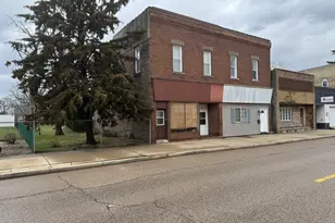 314 E Walnut St, Oglesby, IL 61348 - Photo 1