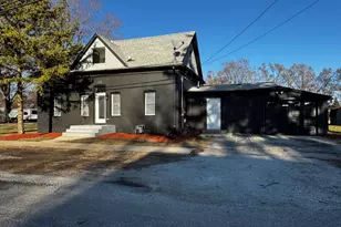 350 S 4th Ave, Saint Anne, IL 60964 - Photo 1