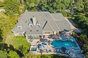 16 Robin Hood Ranch, Oak Brook, IL 60523 - Photo 1