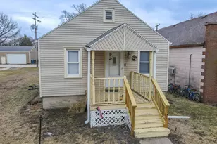 145 S Main St, Clifton, IL 60927 - Photo 1