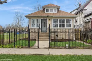 11809 S Wallace St, Chicago, IL 60628 - Photo 1