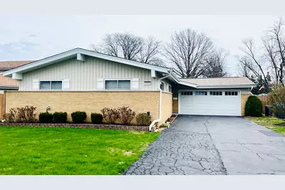 1031 S Summit Avenue, Villa Park, IL 60181 - Photo 1