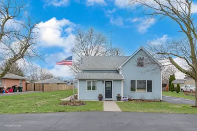 311 N Cedar Street, Gardner, IL 60424 - Photo 1