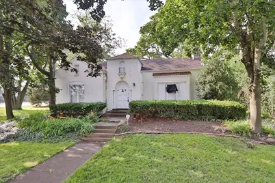 5 Chevy Chase Drive, Buffalo Grove, IL 60089 - Photo 1