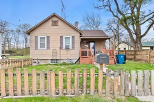 945 Stone St, Kankakee, IL 60901 - Photo 1