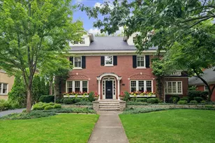 139 Abingdon Ave, Kenilworth, IL 60043 - Photo 1