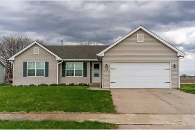 618 Pierce Street, Creston, IL 60113 - Photo 1