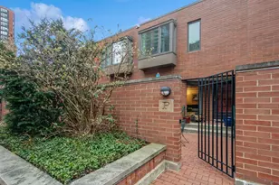 801 S Plymouth Ct, Chicago, IL 60605 - Photo 1