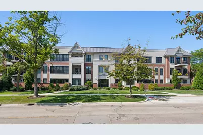 1560 Oakwood Avenue #205, Highland Park, IL 60035 - Photo 1