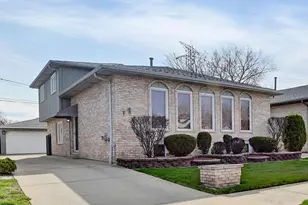 11751 S Ave J, Chicago, IL 60617 - Photo 1