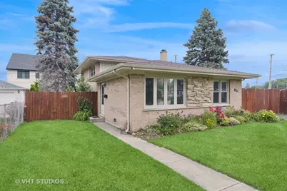 8800 44th Place, Brookfield, IL 60513 - Photo 1