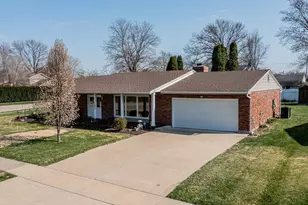 1202 W Margaret Dr, Princeton, IL 61356 - Photo 1