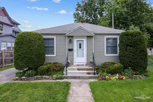 805 Illinois Ave, Elgin, IL 60120 - Photo 1