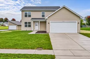 1413 6th St, Harvard, IL 60033 - Photo 1